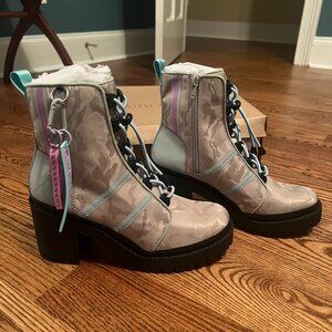 Steve Madden Betamax Grey Camo Combat Boot with Heel Women's Size 9